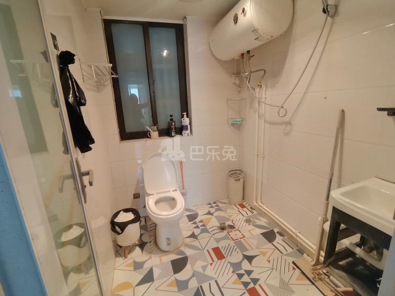 杨浦大厦7082358卫生间图5