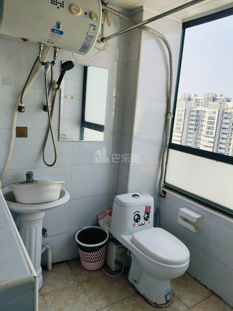 华悦家园北区7091831卫生间图9