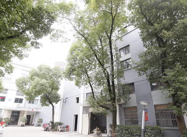 虹桥南华公寓 1室1厅1卫