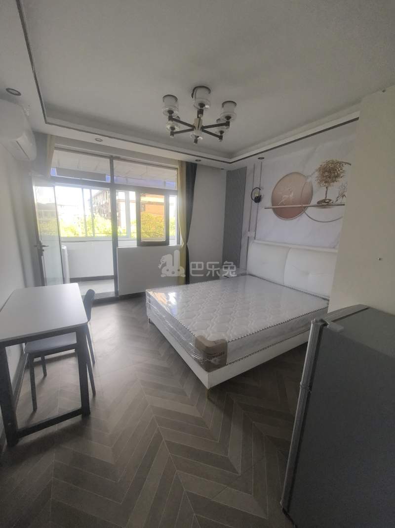 九新公路250弄7099837卧室图0