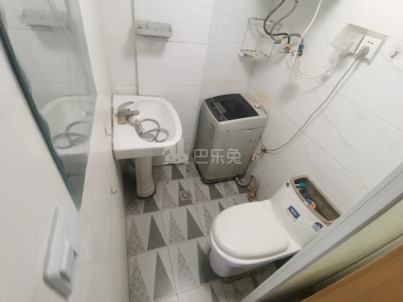 水清二村7099849卫生间图6