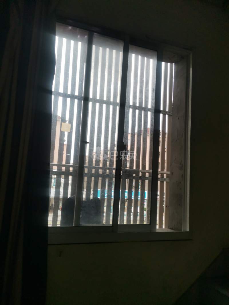 水清二村7099849卧室窗户图8