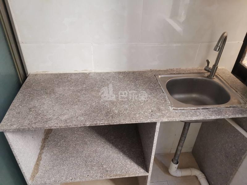 大石商业四街16号7115532厨房图3