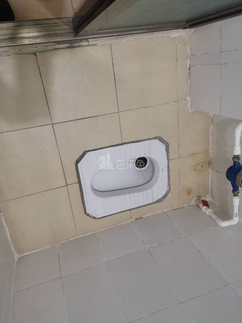 大石商业四街16号7115532卫生间图5