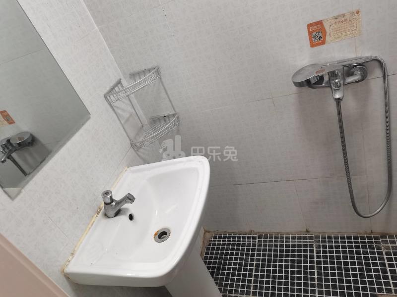 新城香溢澜庭南区7120933卫生间图12