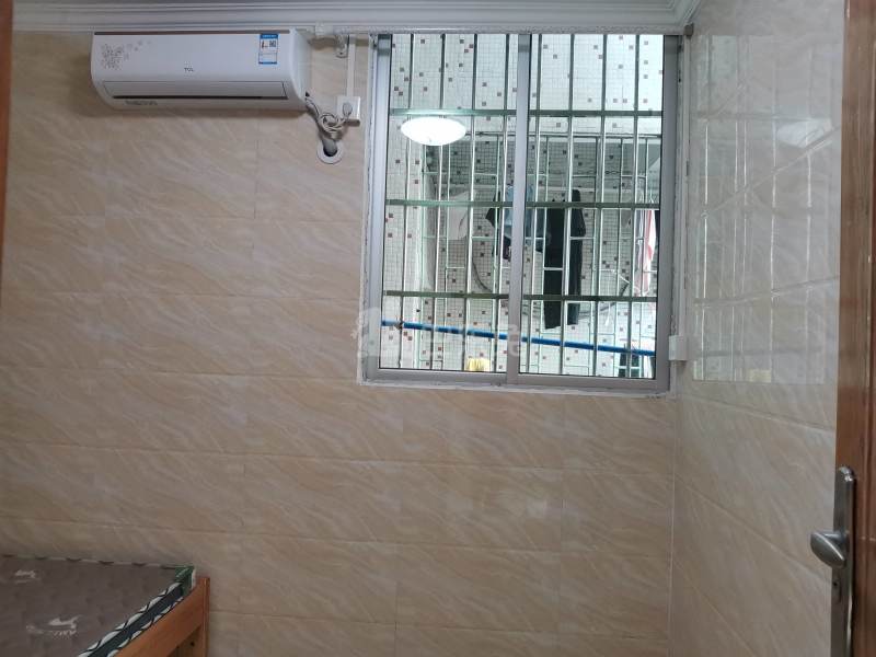 彭上新村西路36号7126538卧室图1