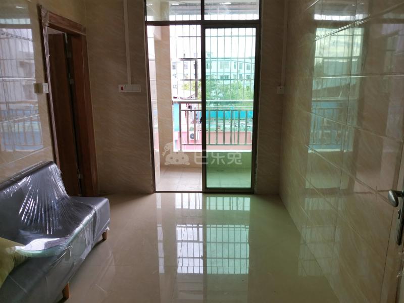 彭上新村西路36号7126538客厅图2