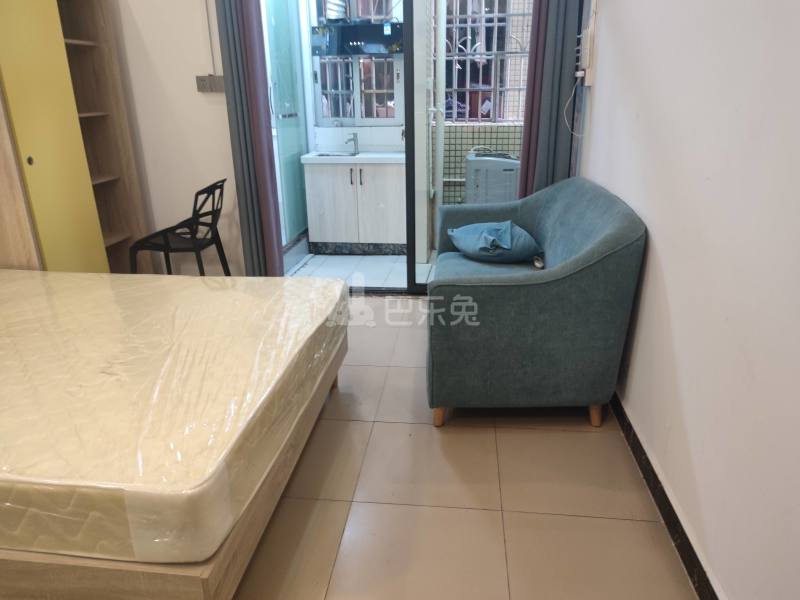 珠村中东新街八巷12号7127352卧室图0