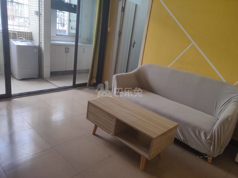 珠村中东新街八巷12号7127367客厅图5