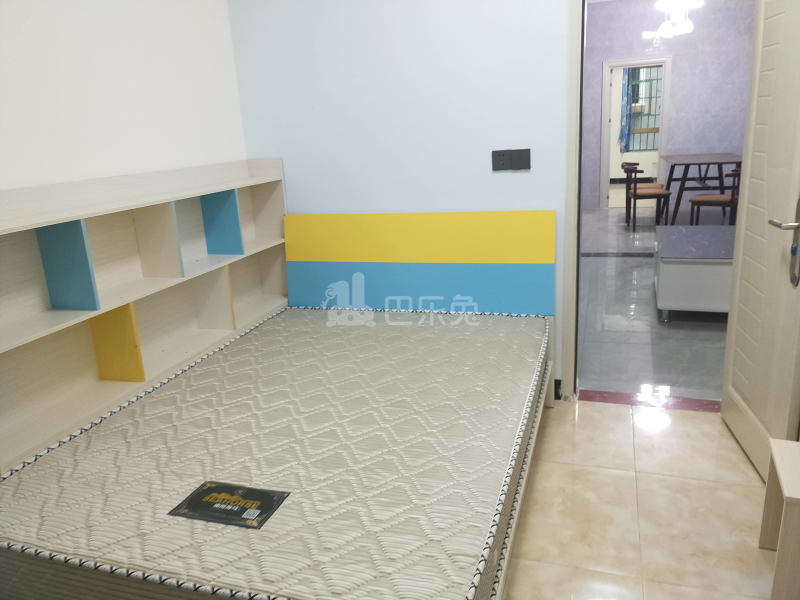 东平村老屋街三巷13-1号7130126卧室图0