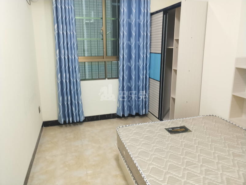 东平村老屋街三巷13-1号7130126卧室图8