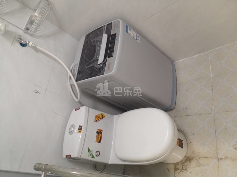 众城商厦7135332卫生间图3