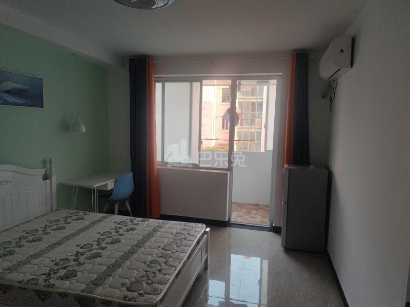 潼港三村（清溪路365弄）7143090卧室图1