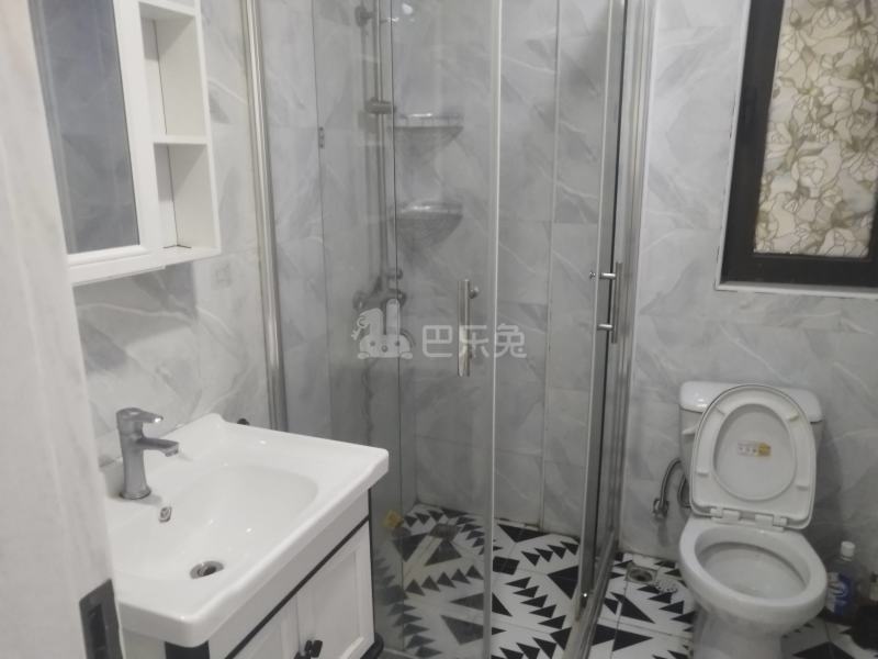 通用昱慧苑7153418卫生间图6