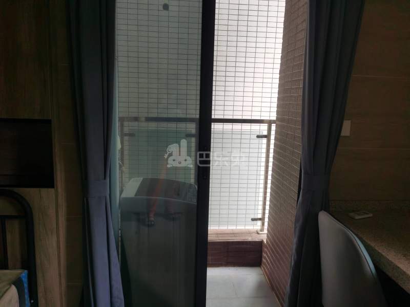 人和镇秀水村攀桂北西街十五巷3号7154460卧室窗户图6