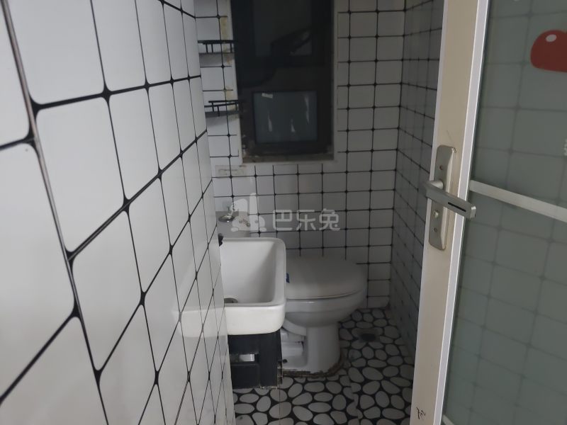 华秀雅苑7174840卫生间图6