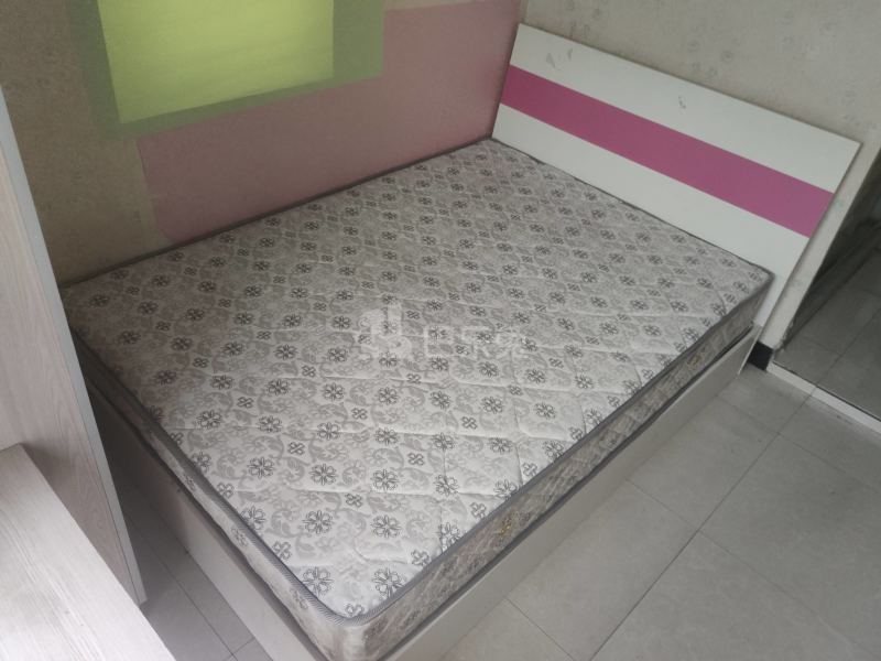 佳林路93号7180621卧室图0