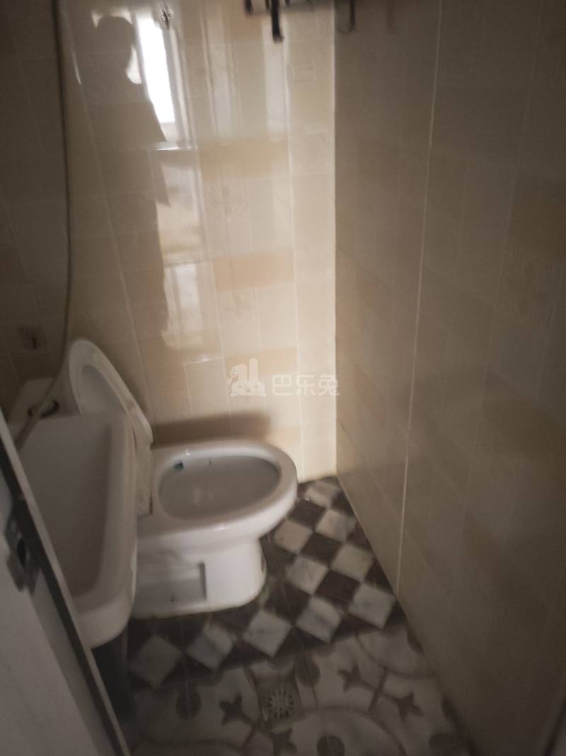 金海华城永华苑7197331卫生间图7