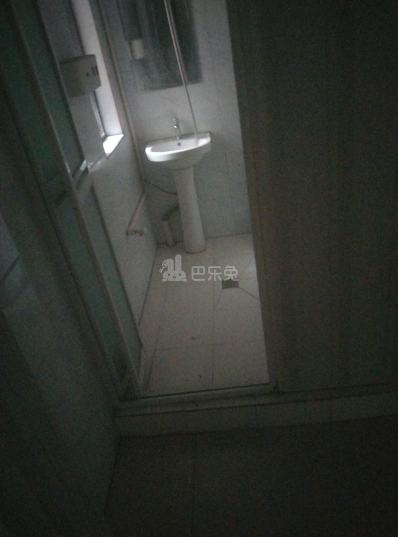 北秀向阳苑西区7200255卫生间图5