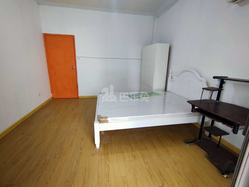 世茂江滨花园峻景湾7211295卧室图3