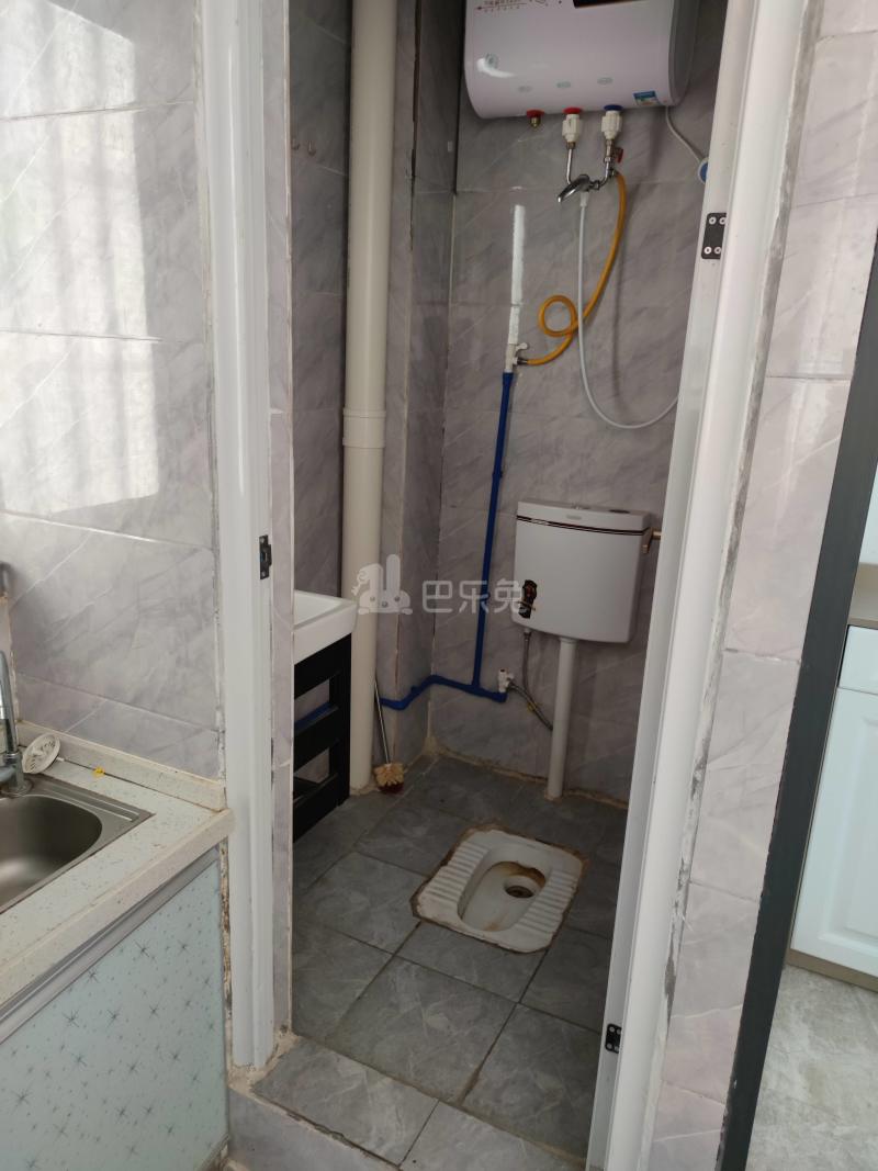 上元岗北直街36号7211554卫生间图5