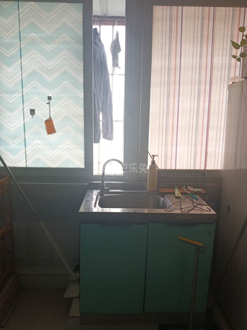 合兴大厦7216035卧室图2