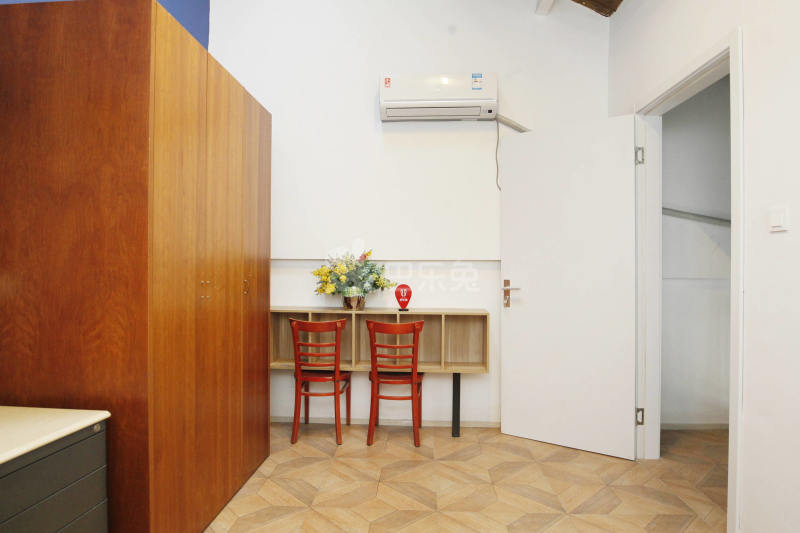 W公社722453卧室图5