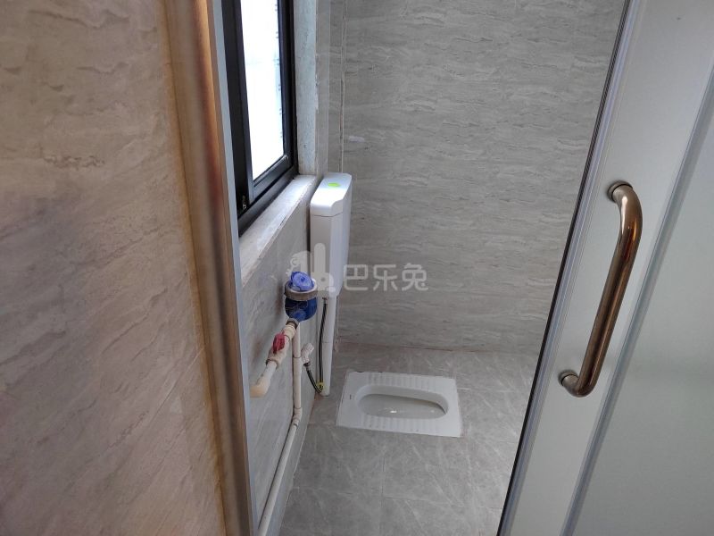 植村西北大街20号7244014卫生间图5