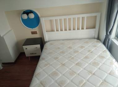 清溪路128号 1室1厅1卫