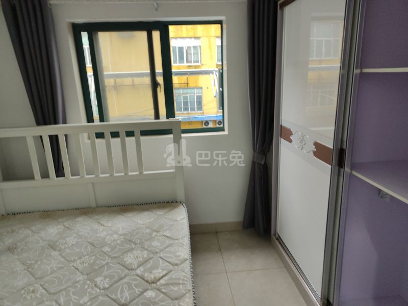 清溪路128号7251785卧室窗户图10