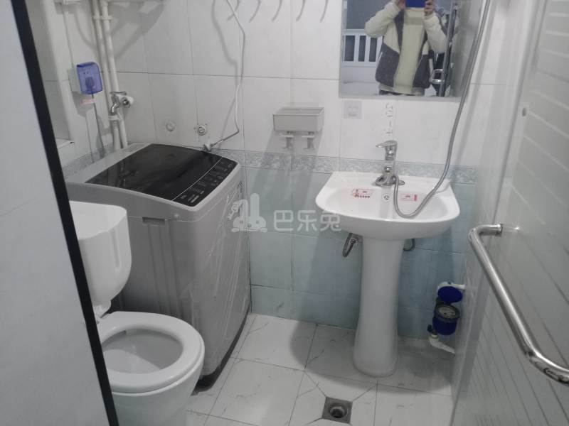 中大新苑7252235卫生间图3