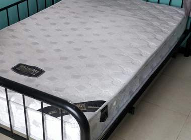 本地青蓝寓A栋（珠村店） 1室0厅1卫