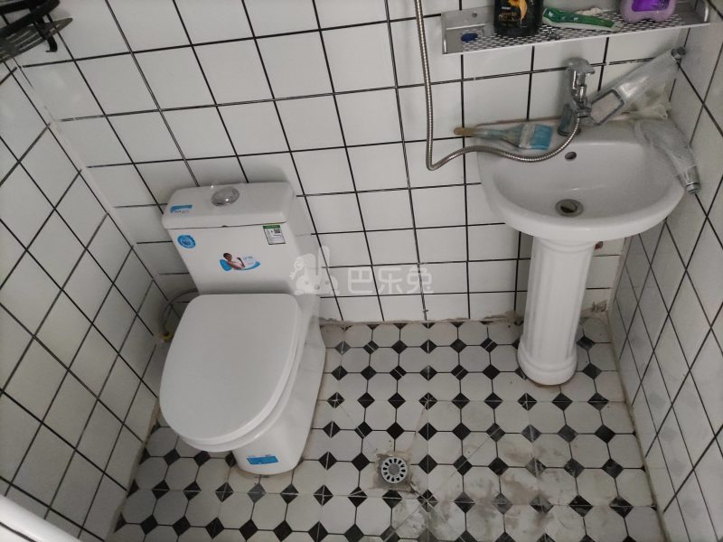 永建路86弄小区7259791卫生间图6