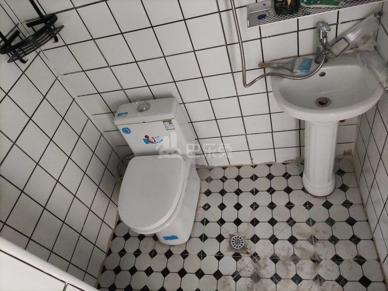 永建路86弄小区7259791卫生间图5