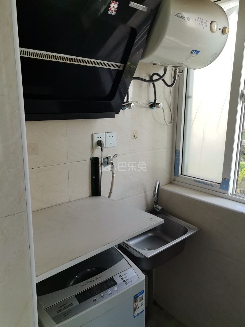 汇郡海棠苑（浦东）727786厨房图5