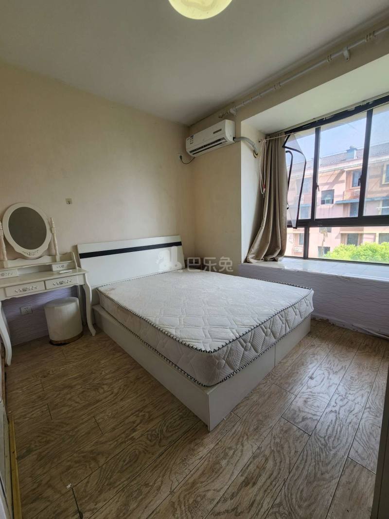 水清年华花园7284203卧室图0