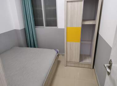 鹤边村鹤北街北一巷12号 