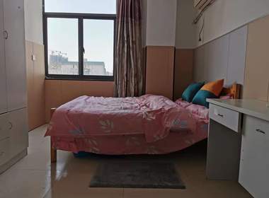 阳光都市家园 1室0厅1卫