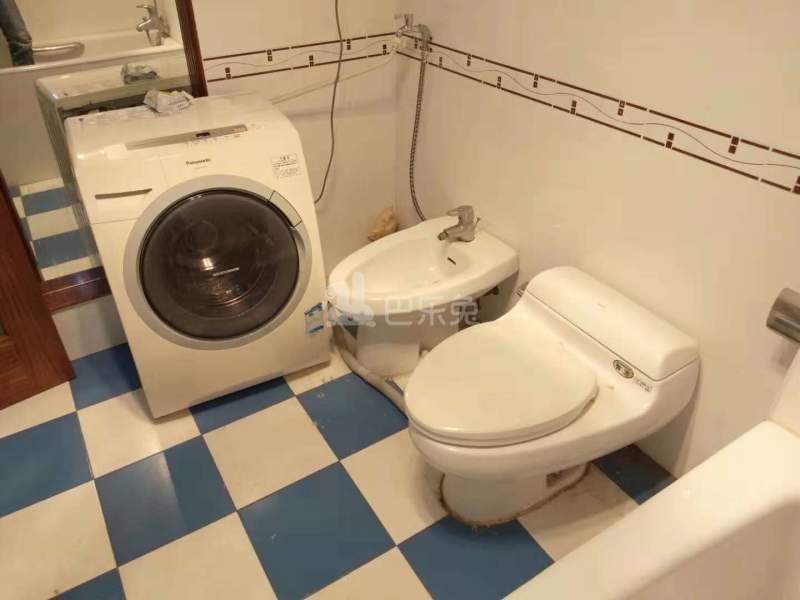 晨林花苑729630卫生间图11