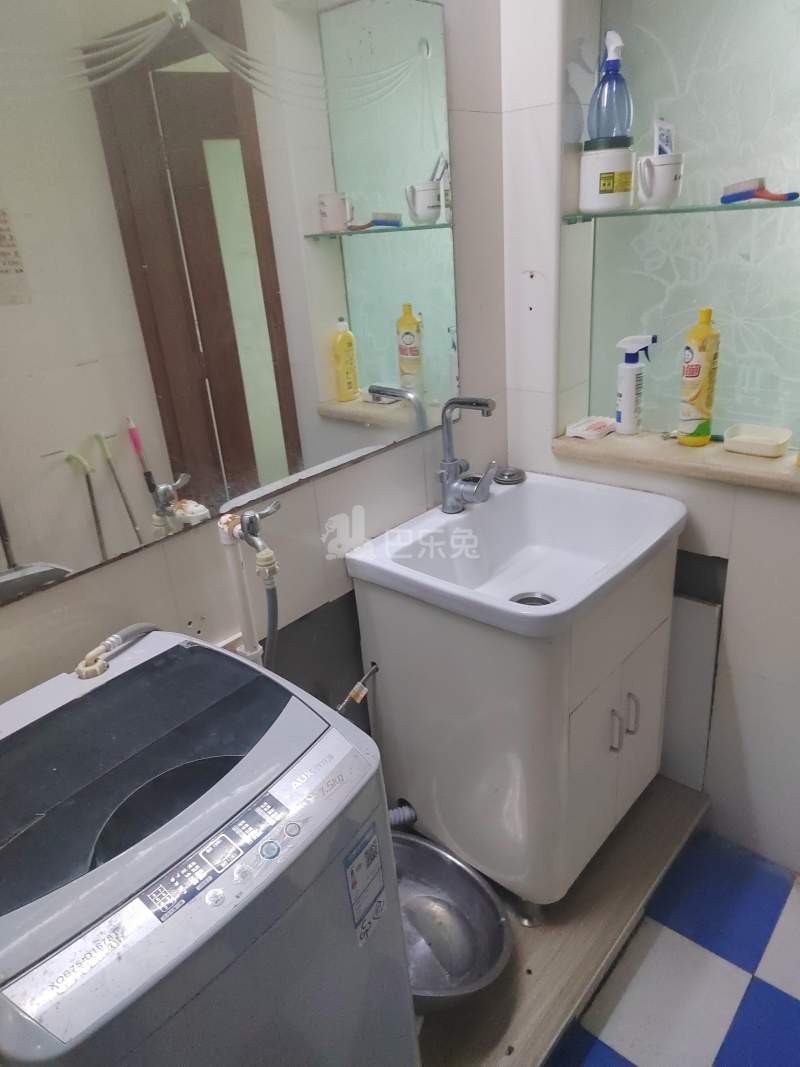 晨林花苑729630卫生间图8