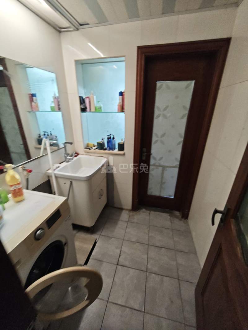 晨林花苑729630卫生间图6