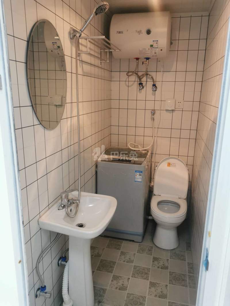 山秀景苑7302885卫生间图6