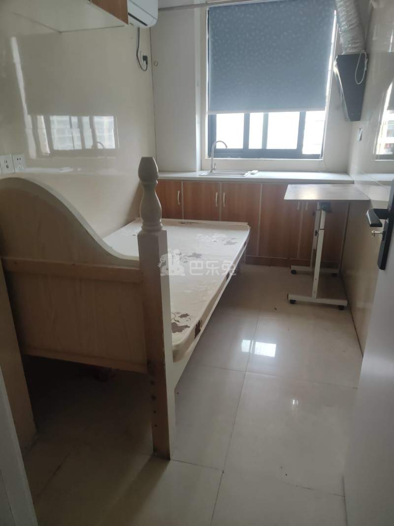 山秀景苑7302885卧室图2