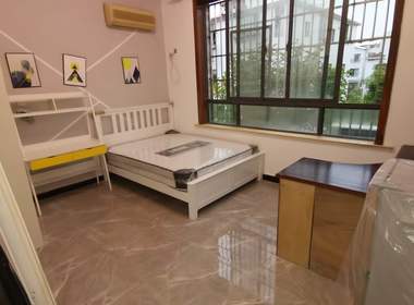 榴莲公寓（西郊家园店） 1室0厅1卫