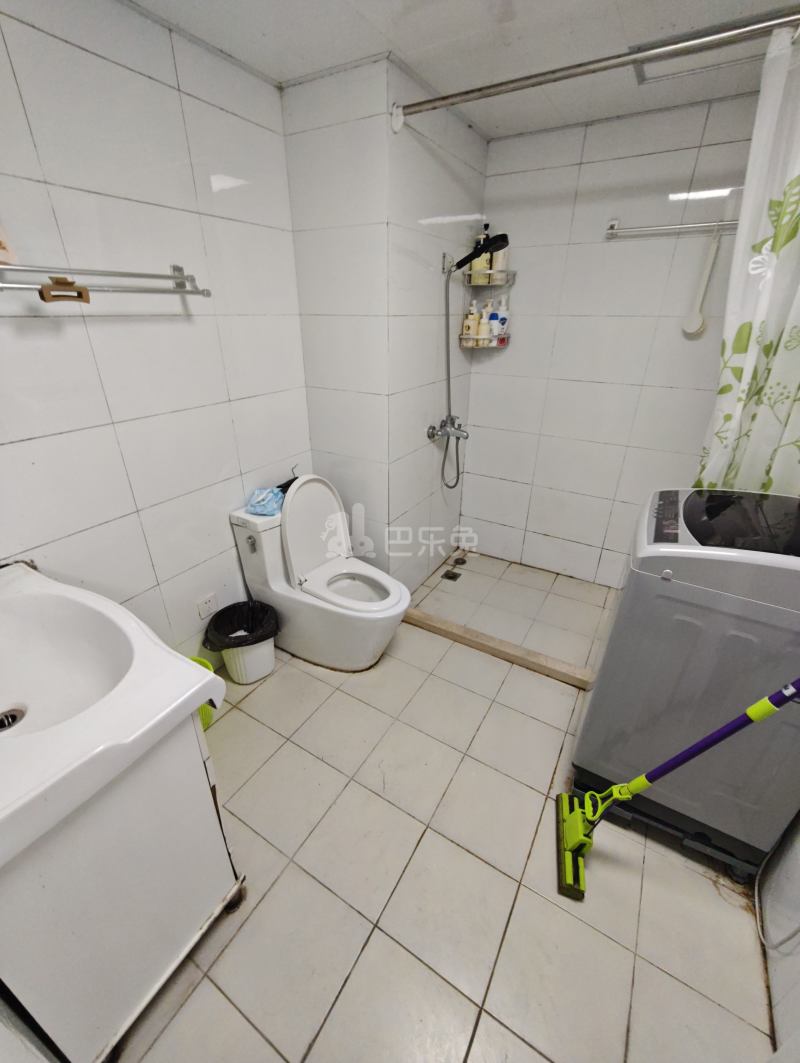 虹叶花苑7317621卫生间图5