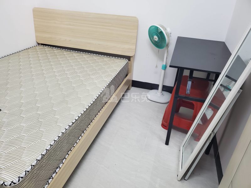 长湴新村西二街52号7317741卧室图0