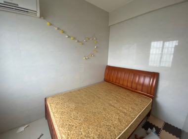 鹤边青云街四巷18号 1室1厅1卫