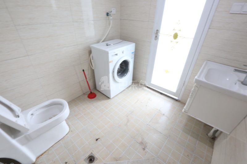 壹家公寓通惠南路店7326059卫生间图3