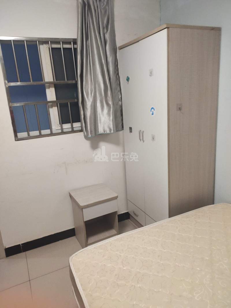 水印康庭7326943卧室图2