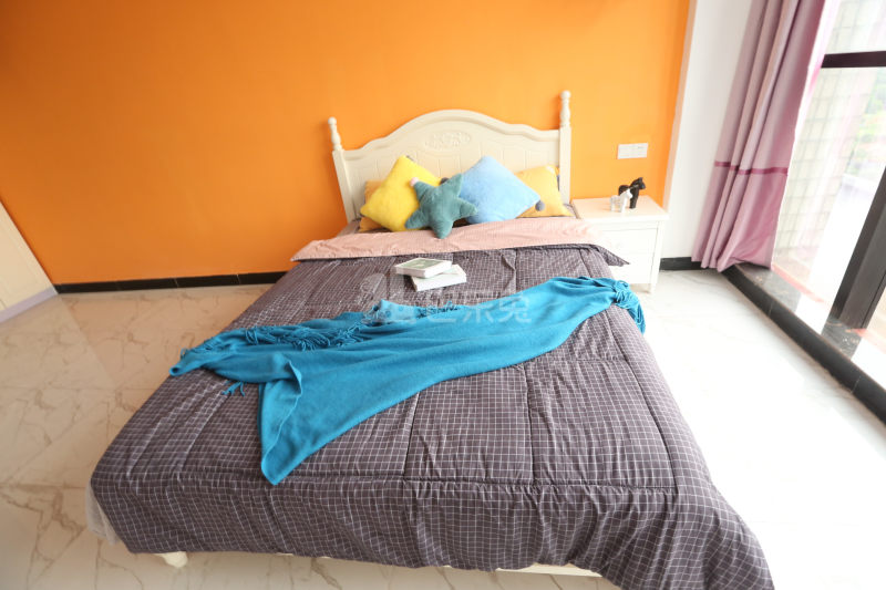 壹家公寓新塘店7328995卧室图2